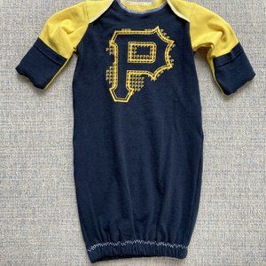 Pittsburgh Pirates MLB Baseball handmade t shirt newborn gown infant sleepsack